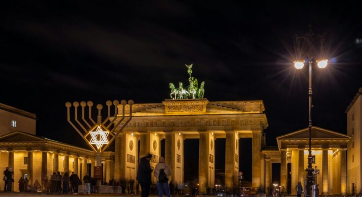 Brandenburger Tor in Berlin bei Tag